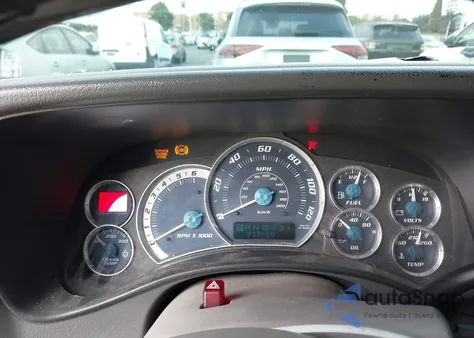 2002 GMC Yukon Denali из США, поврежденный, VIN 1GKEK63U32J322036